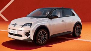 Renault 5 E-Tech Raih Car Of The Year 2026 Di UK