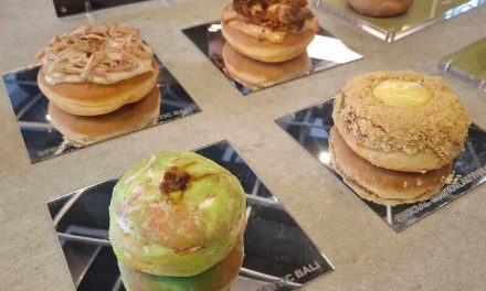Donat Dough Darlings Mengular Di Kelapa Gading