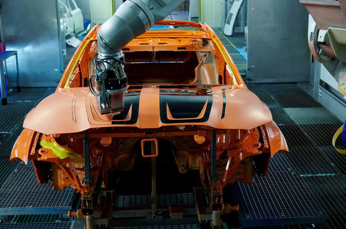 BMW Perkenalkan Teknologi Cat Bisa Hilangkan Goresan Halus