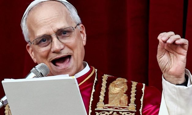 Paus Leo XIV Berikan Pidato Perdana Gantikan Paus Fransiskus