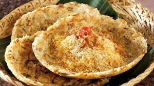 Kerak Telor Betawi: Kuliner Legendaris Jakarta Dari Beras Ketan