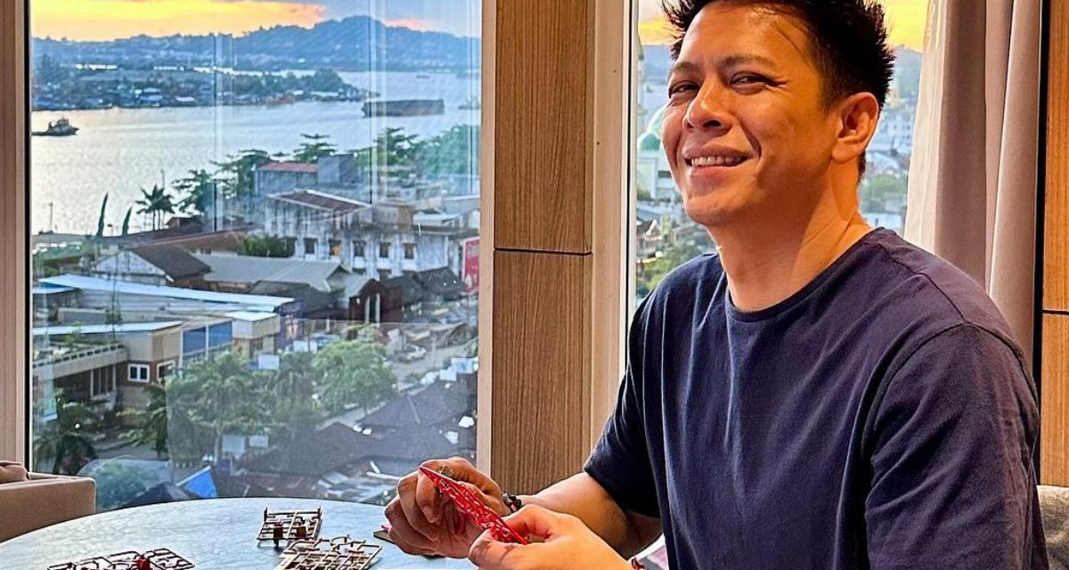 Ariel Noah Ternyata Sedang Tekuni Hobi Rakit Robot Humanoid AI
