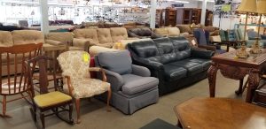 Thrift Furniture: Tren Perabot Bekas Pilihan Pasangan Muda