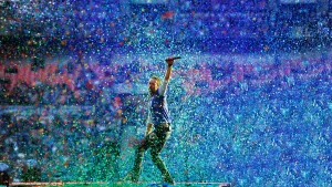 Stage Konser Coldplay Solo Usung Zero Waste Dan Efek Visual