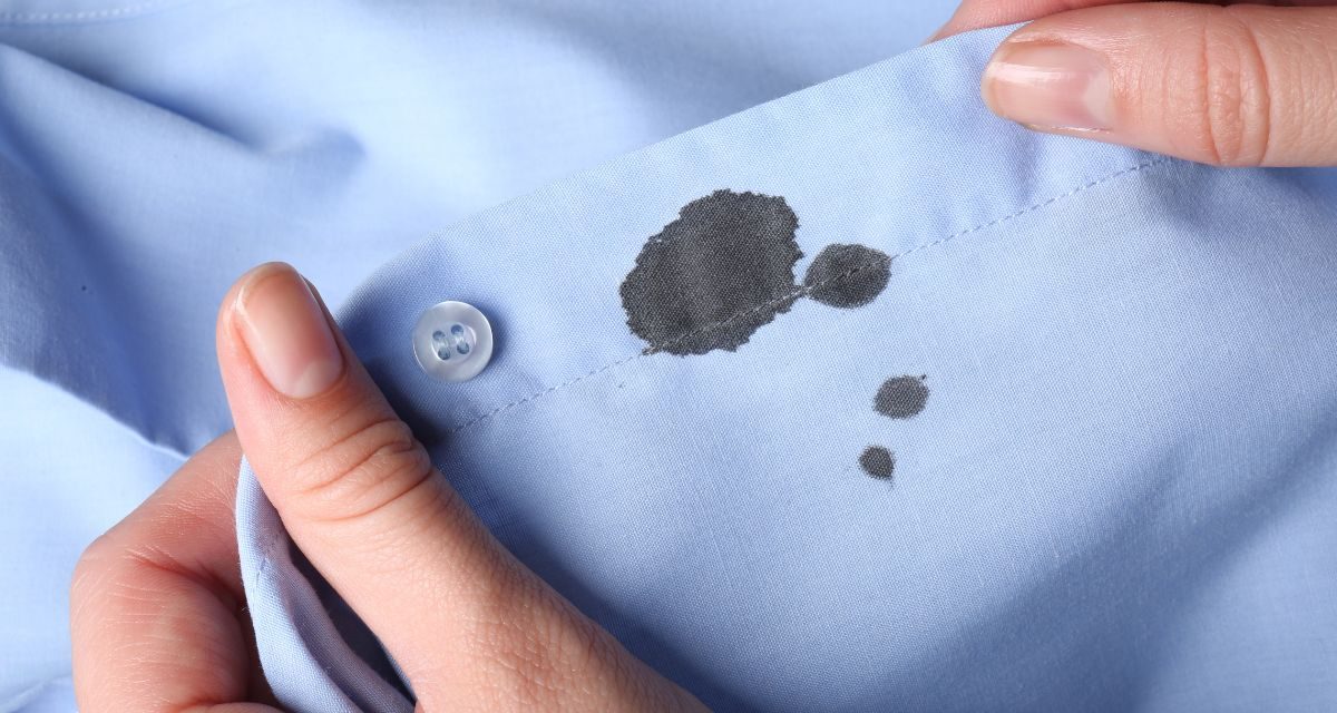 Hilangkan Noda Tinta Baju Pakai Hand Sanitizer Tanpa Dikucek