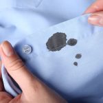 Hilangkan Noda Tinta Baju Pakai Hand Sanitizer Tanpa Dikucek