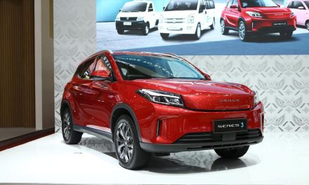Seres E3 Crossover Hadirkan Baterai LFP Berdaya Jelajah Jauh