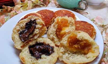 Kue Khamir Pemalang: Penganan Pipih Bulat Empuk Teman Teh