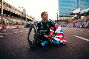 George Russell Menangi Seri F1 GP Azerbaijan 2026
