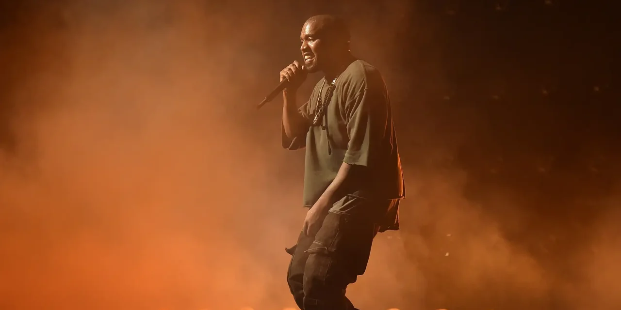 Ye (Kanye West) Bawa Panggung Megah 360° Ke GBK Oktober Ini